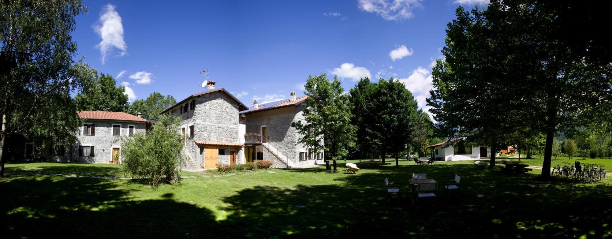 Апарт отель Cascina Borgofrancone Джера-Ларио Экстерьер фото